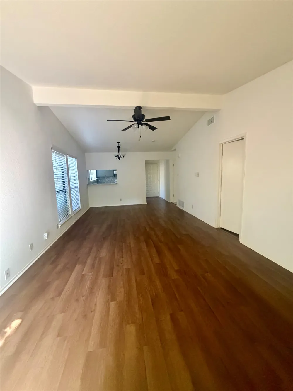 8105 S 1st Street #B Austin, TX 78748
