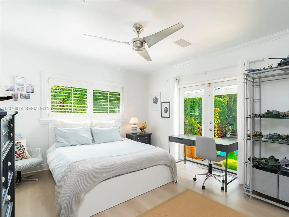 5510 San Vicente St Coral Gables, FL 33146