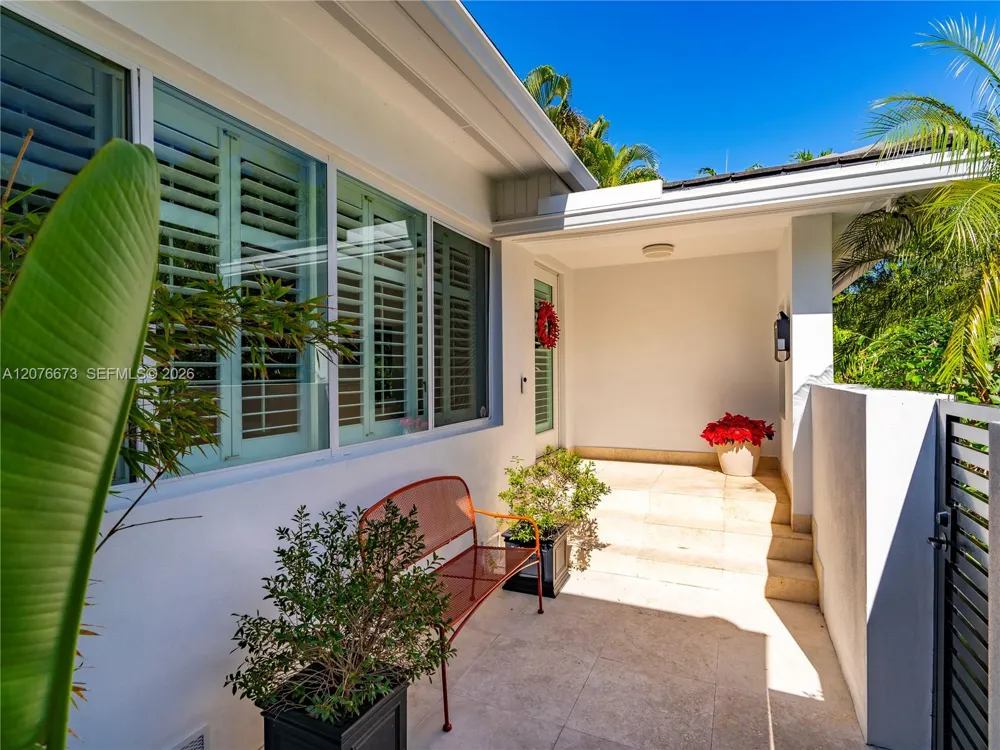 5510 San Vicente St Coral Gables, FL 33146
