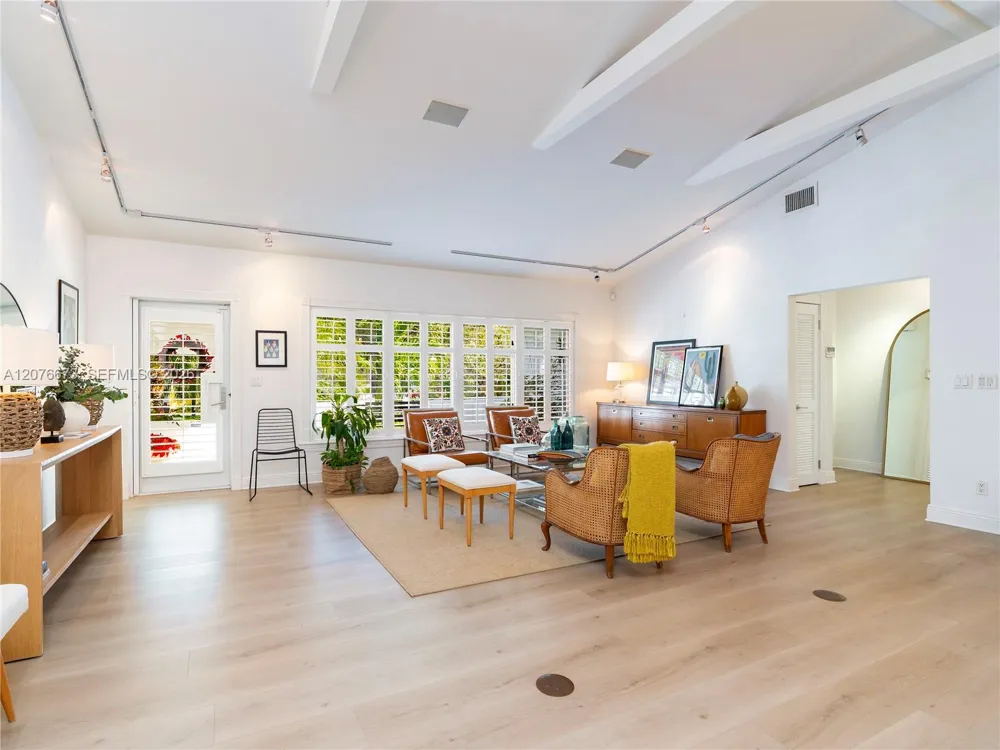 5510 San Vicente St Coral Gables, FL 33146