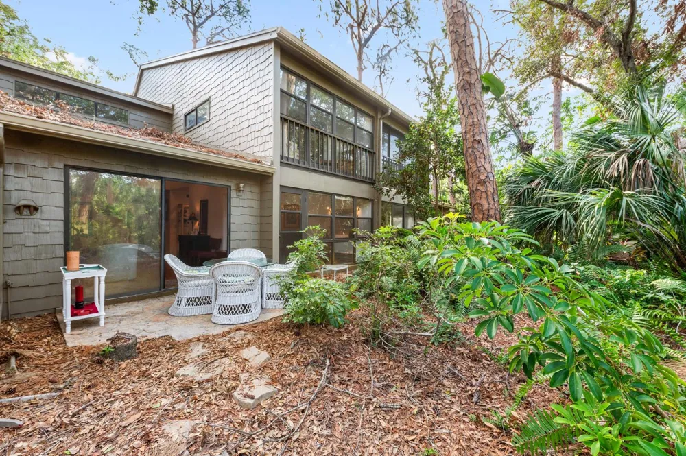 1704 PELICAN COVE ROAD #T138 Sarasota, FL 34231