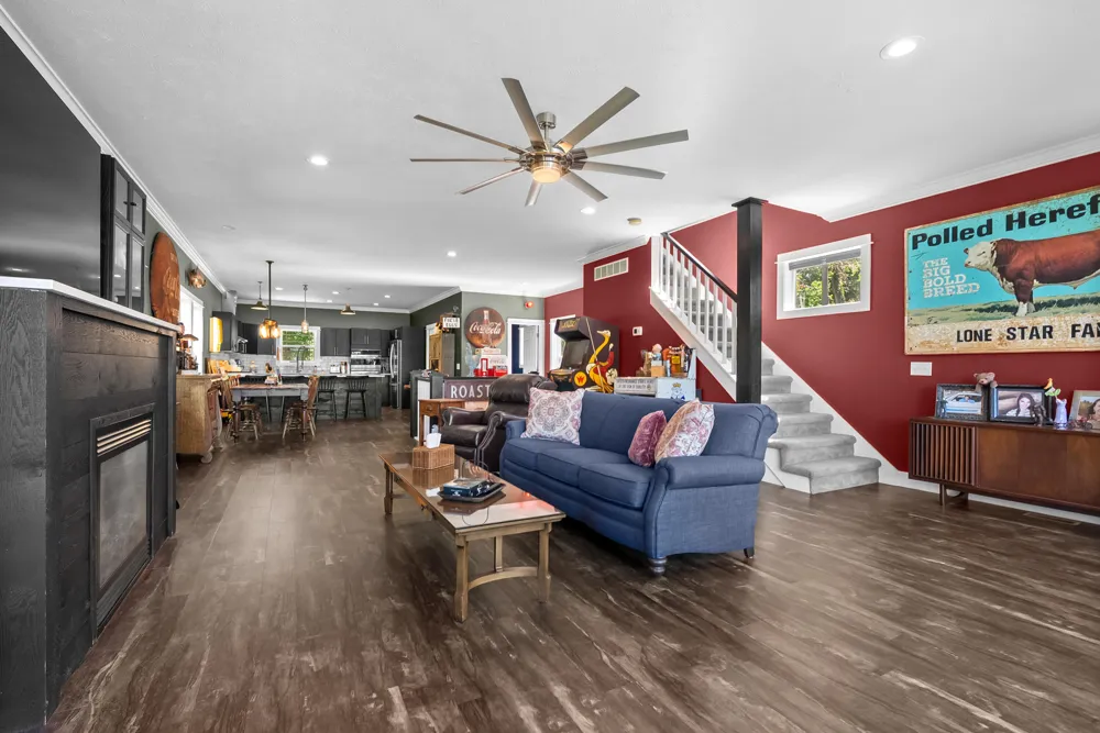 6840 Flower Drive Hope Township, MI 49046