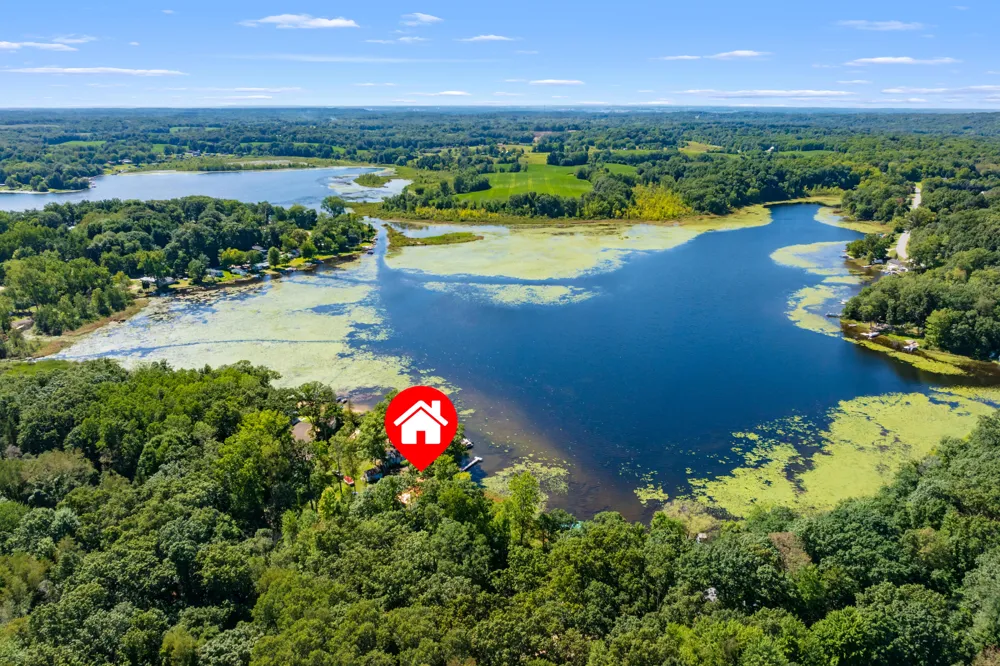 6840 Flower Drive Hope Township, MI 49046