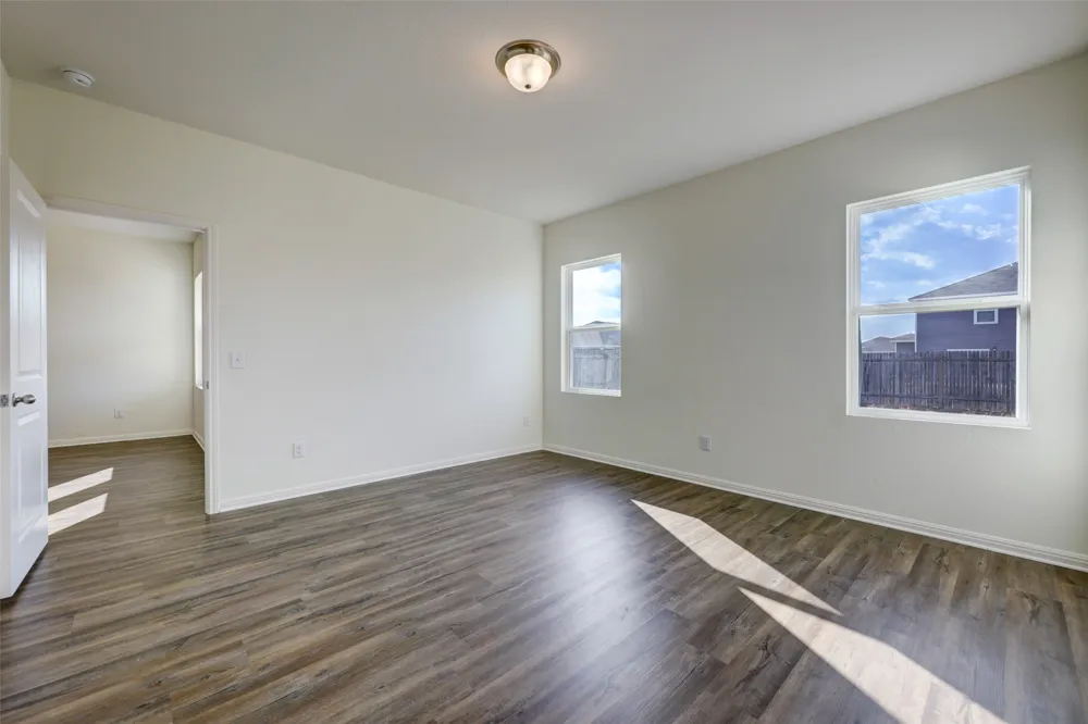 210 Seneca Loop Kyle, TX 78640