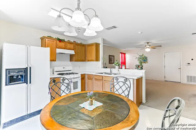 365 Leonardo Kyle, TX 78640