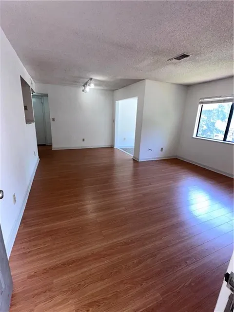 1407 Wingate Way