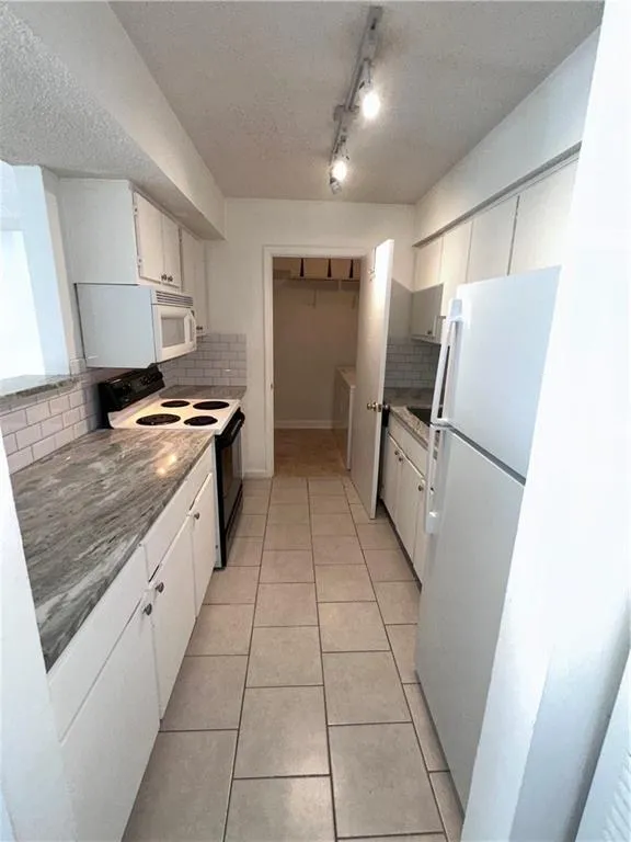1407 Wingate Way Sandy Springs, GA 30350