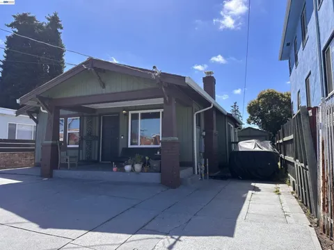 2474 Seminary Ave
