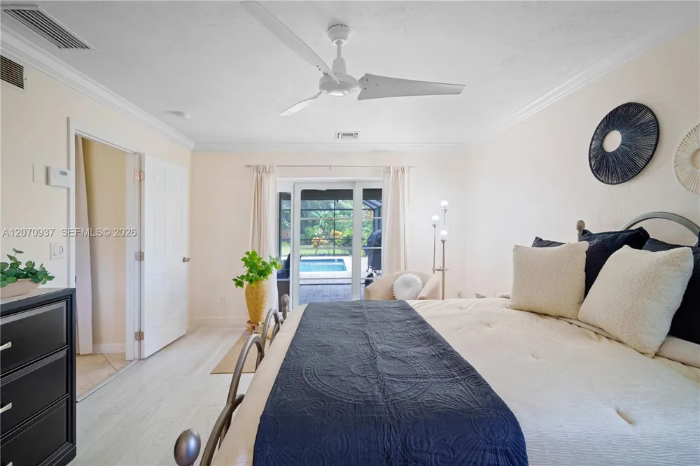 2236 Queens Blvd Naples, FL 34112