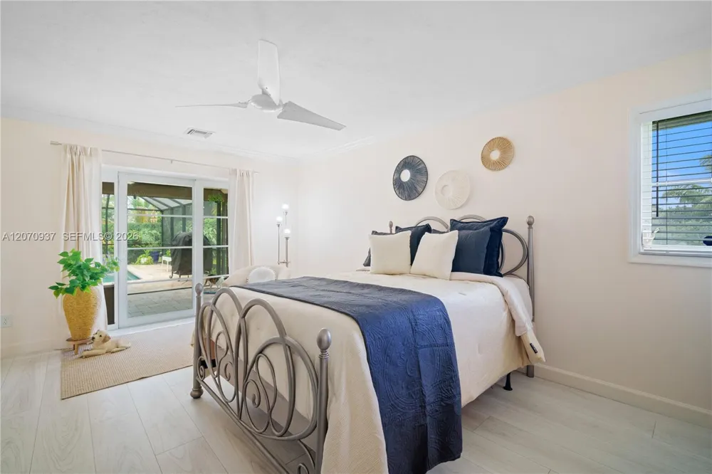 2236 Queens Blvd Naples, FL 34112