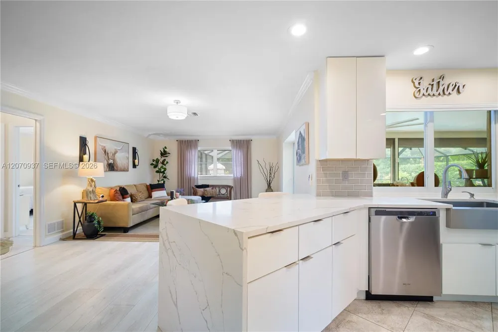 2236 Queens Blvd Naples, FL 34112