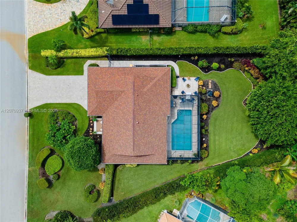 2236 Queens Blvd Naples, FL 34112