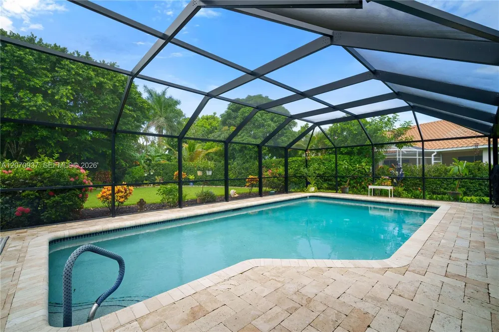 2236 Queens Blvd Naples, FL 34112