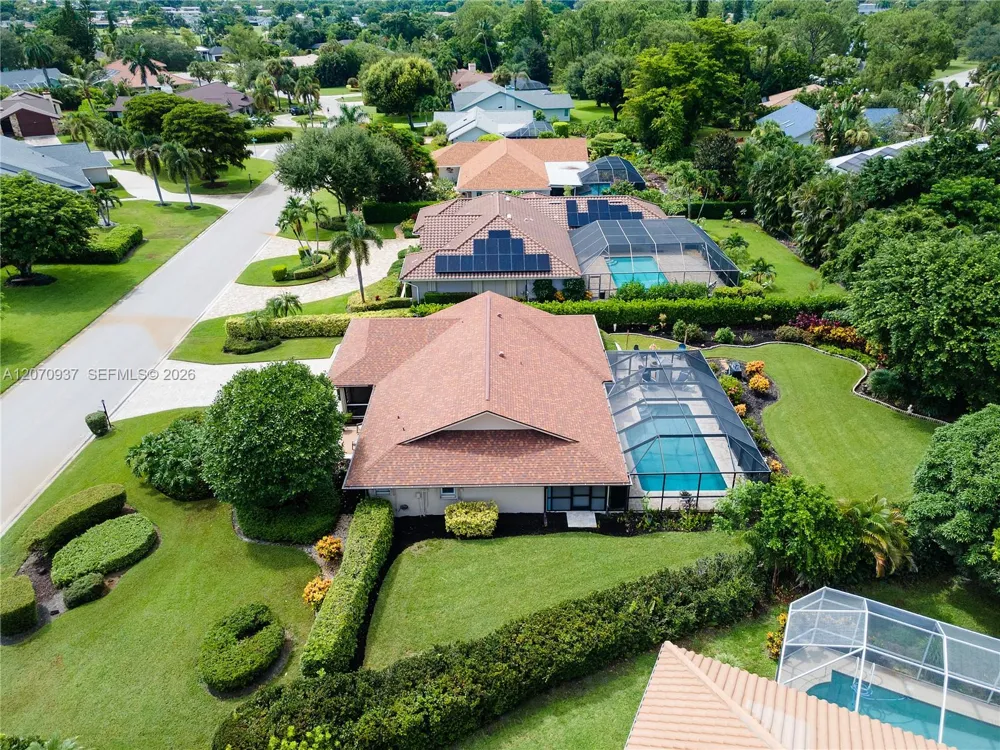 2236 Queens Blvd Naples, FL 34112