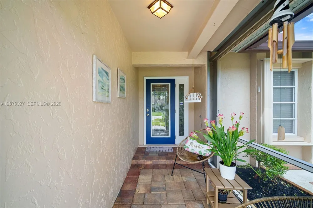 2236 Queens Blvd Naples, FL 34112