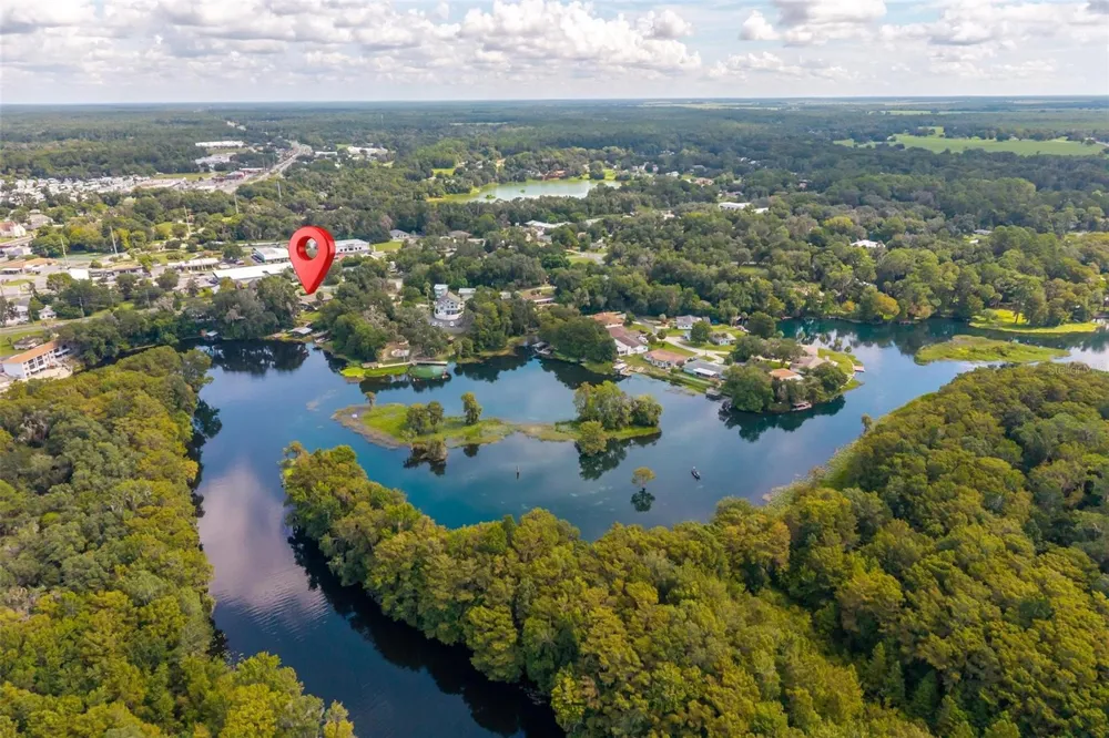 20368 THE GRANADA Dunnellon, FL 34432