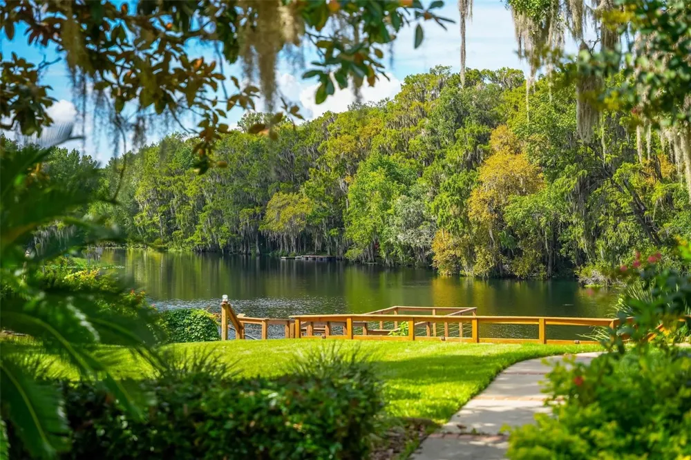 20368 THE GRANADA Dunnellon, FL 34432
