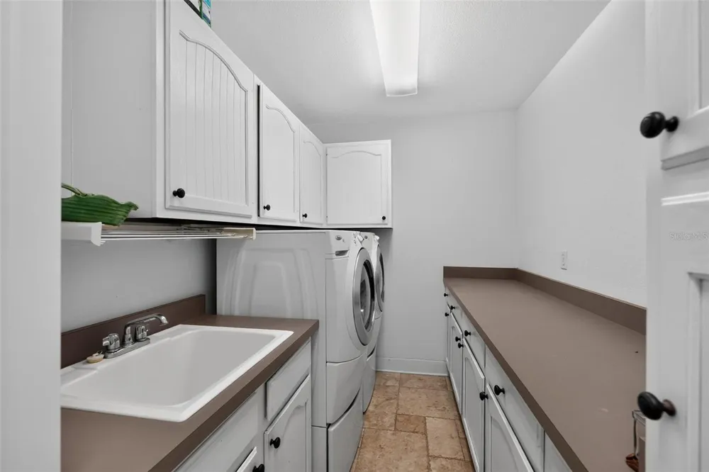 20368 THE GRANADA Dunnellon, FL 34432