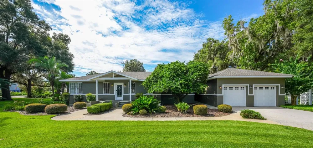 20368 THE GRANADA Dunnellon, FL 34432