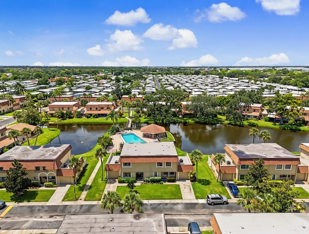 8414 17TH STREET St Petersburg, FL 33702
