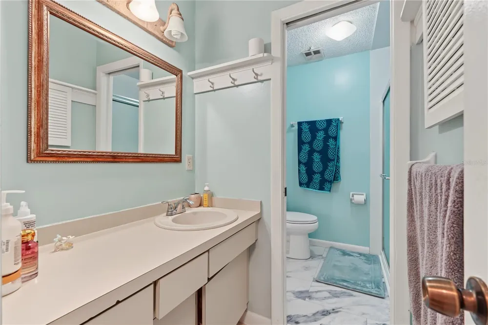 8414 17TH STREET St Petersburg, FL 33702