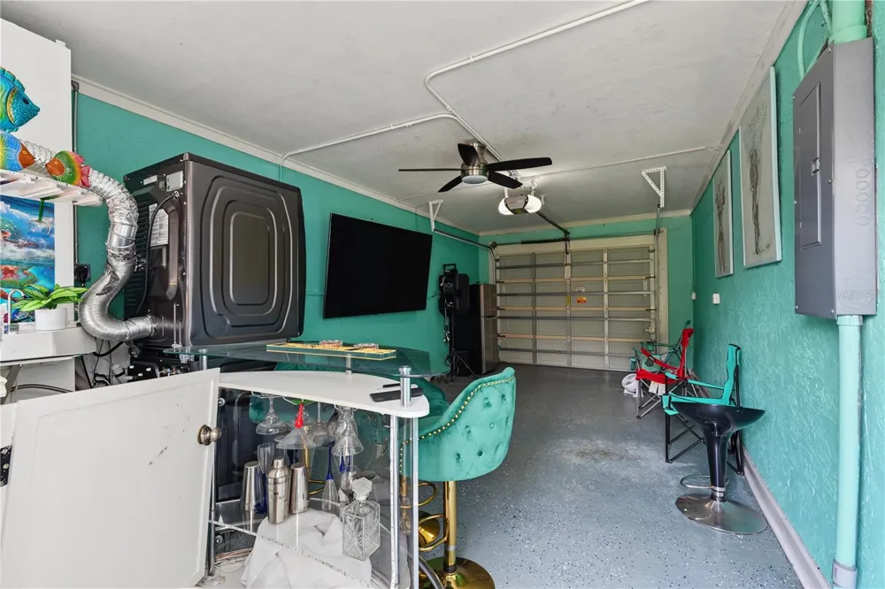 8414 17TH STREET St Petersburg, FL 33702
