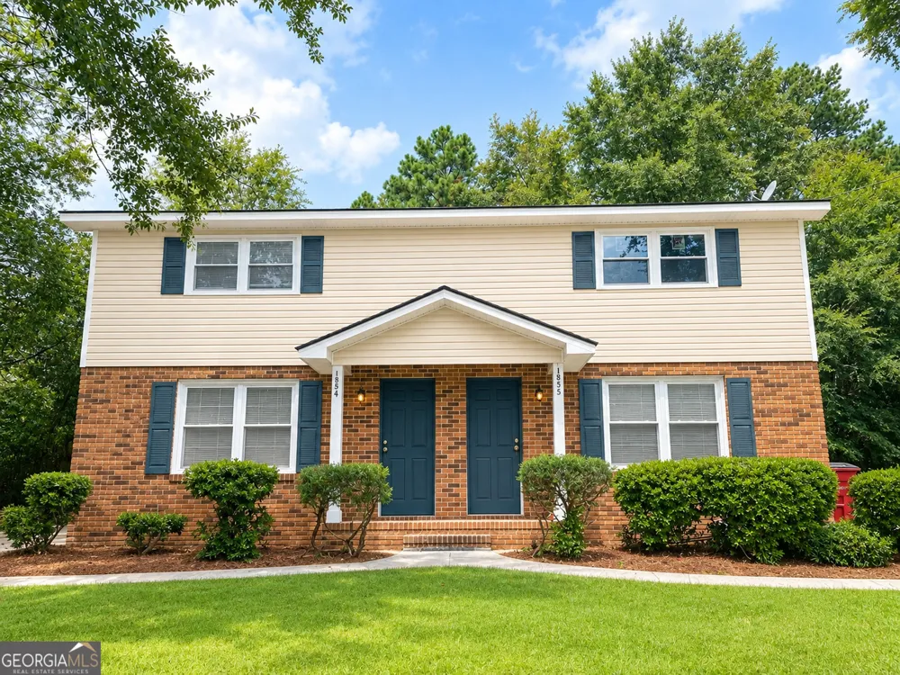 1858 Clinton RD Macon, GA 31211
