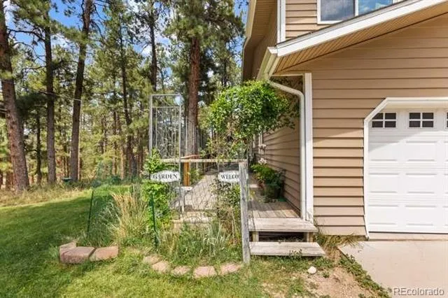 5025 Mahogany Way Elizabeth, CO 80107