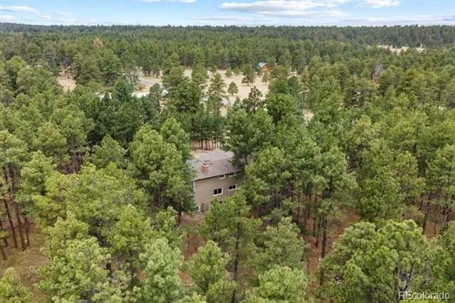 5025 Mahogany Way Elizabeth, CO 80107