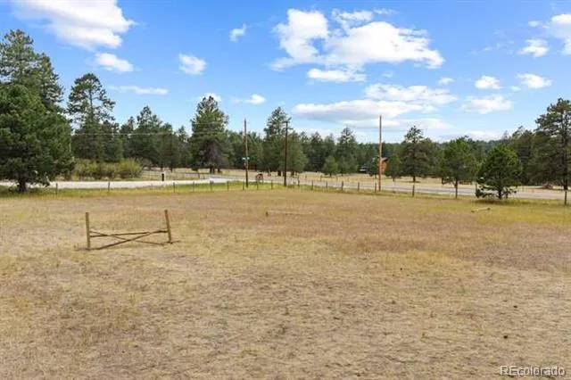 5025 Mahogany Way Elizabeth, CO 80107