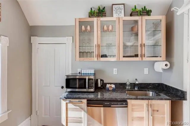 415 E Bijou Street Colorado Springs, CO 80903
