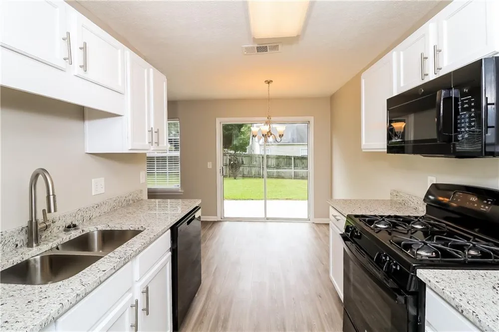 127 Silver Fox Trail Dallas, GA 30157