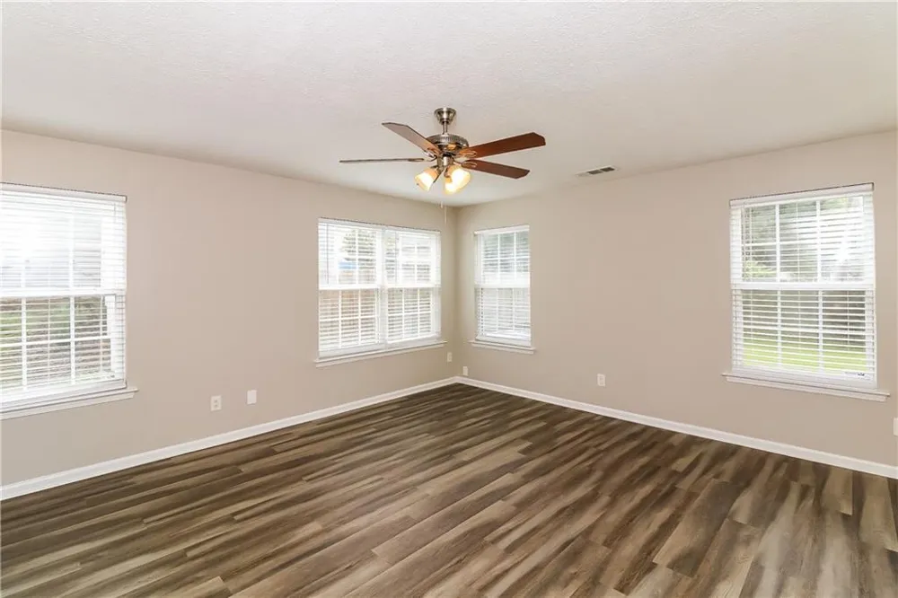 127 Silver Fox Trail Dallas, GA 30157