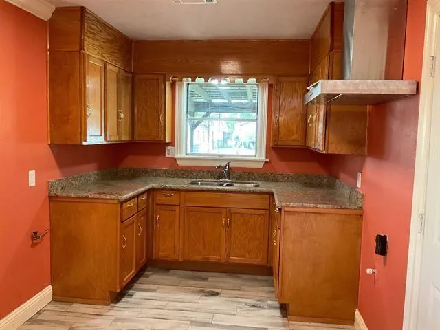 3895 Bristol Drive Beaumont, TX 77707