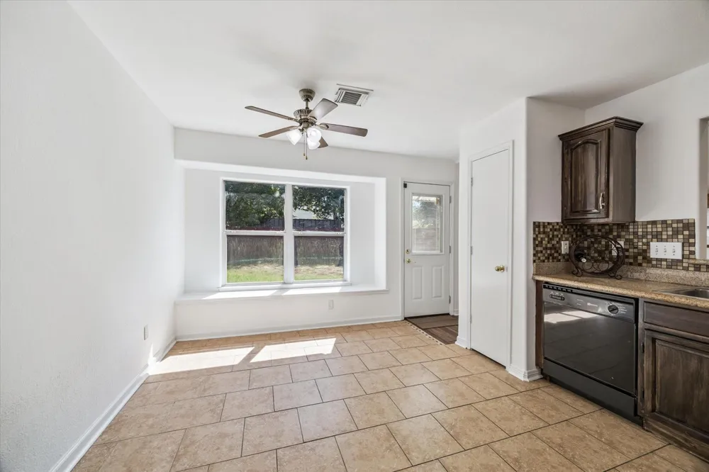 4010 Cary Creek Drive Baytown, TX 77521