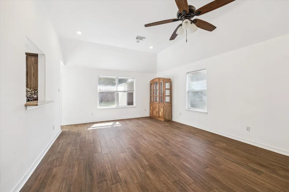 4010 Cary Creek Drive Baytown, TX 77521