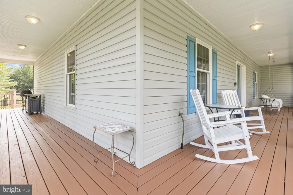 7975 BILLINGSLEY ROAD White Plains, MD 20695