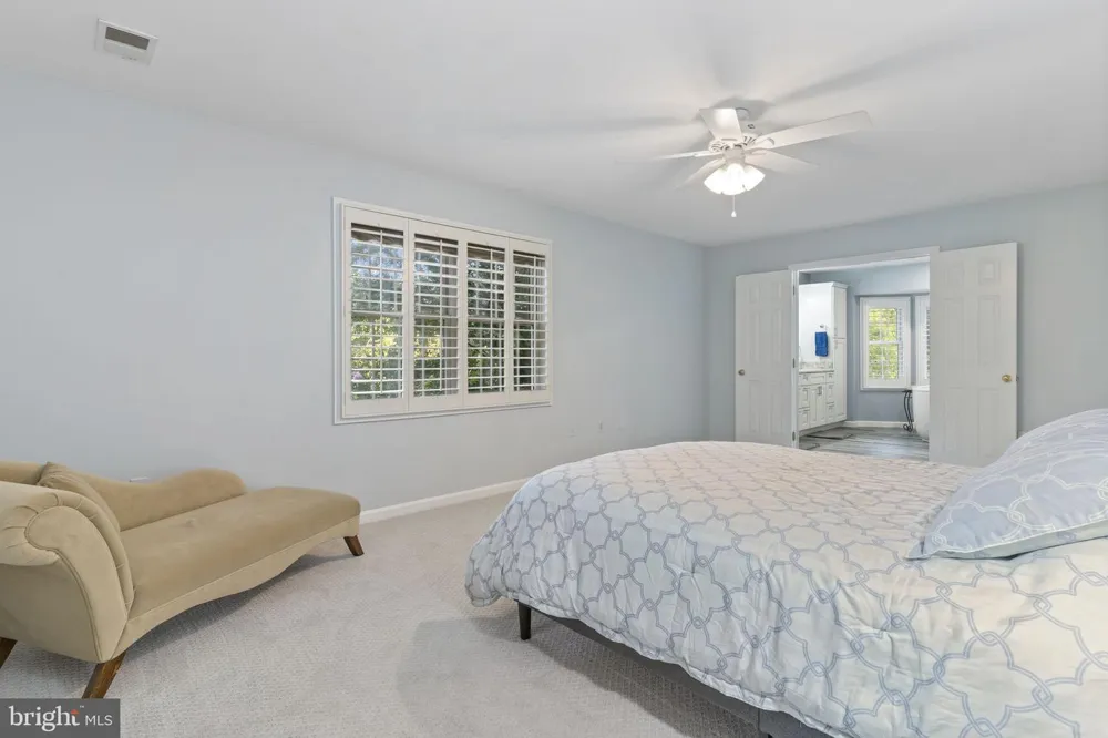 7975 BILLINGSLEY ROAD White Plains, MD 20695