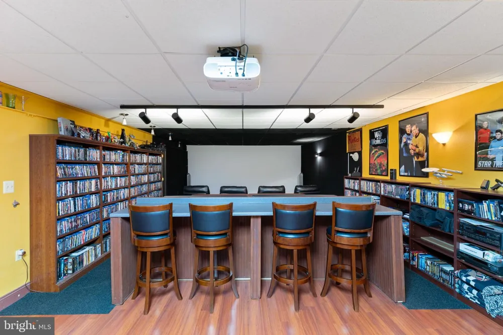 7975 BILLINGSLEY ROAD White Plains, MD 20695