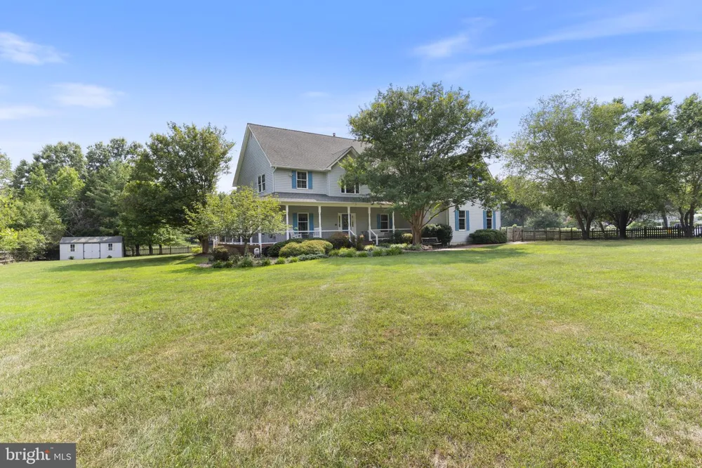 7975 BILLINGSLEY ROAD White Plains, MD 20695