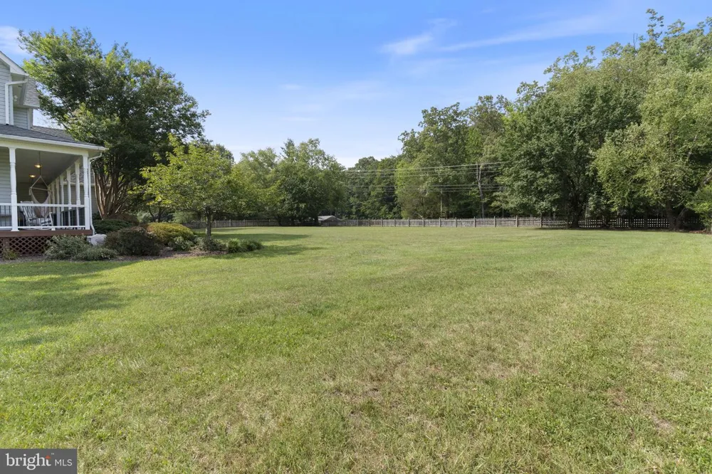 7975 BILLINGSLEY ROAD White Plains, MD 20695