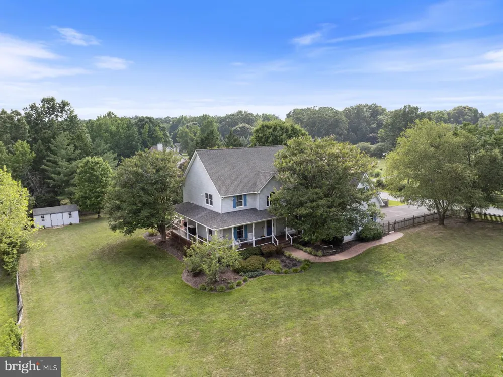 7975 BILLINGSLEY ROAD White Plains, MD 20695