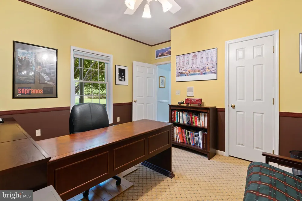 7975 BILLINGSLEY ROAD White Plains, MD 20695