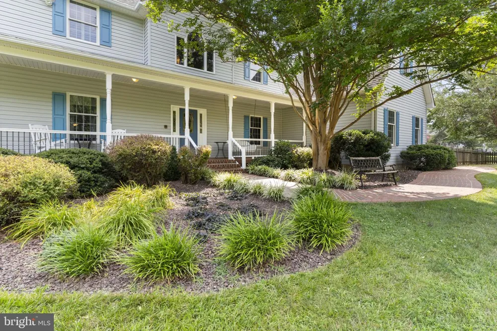 7975 BILLINGSLEY ROAD White Plains, MD 20695