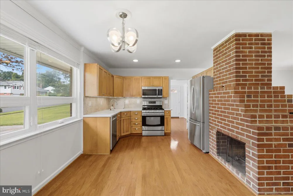 7414 INZER STREET Springfield, VA 22151