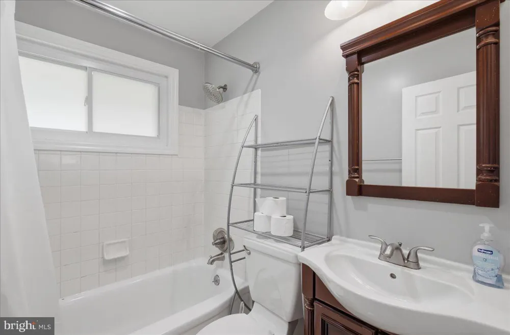 7414 INZER STREET Springfield, VA 22151