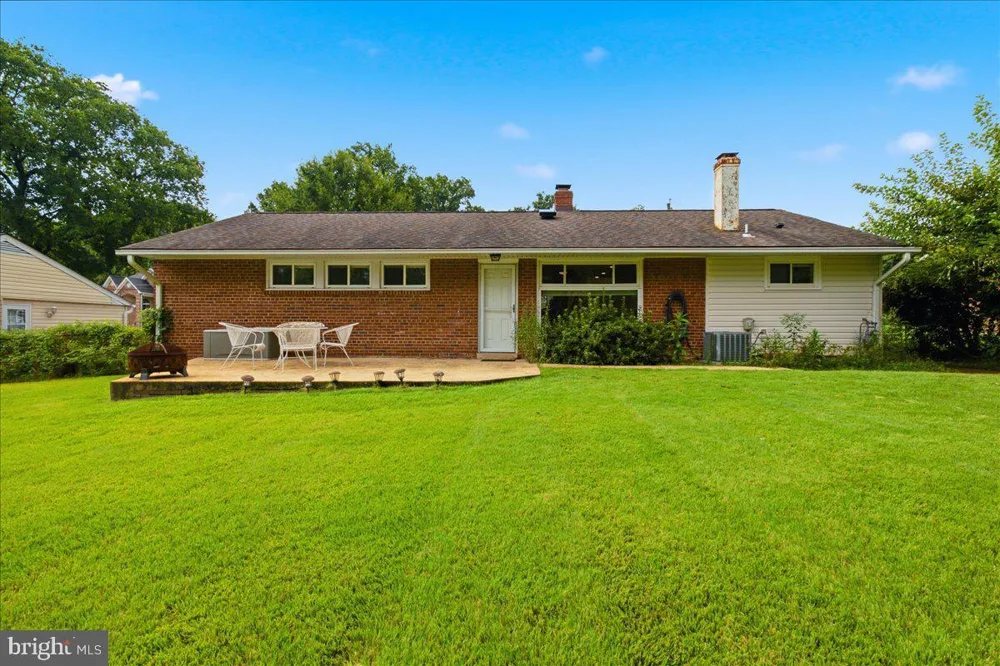 7414 INZER STREET Springfield, VA 22151