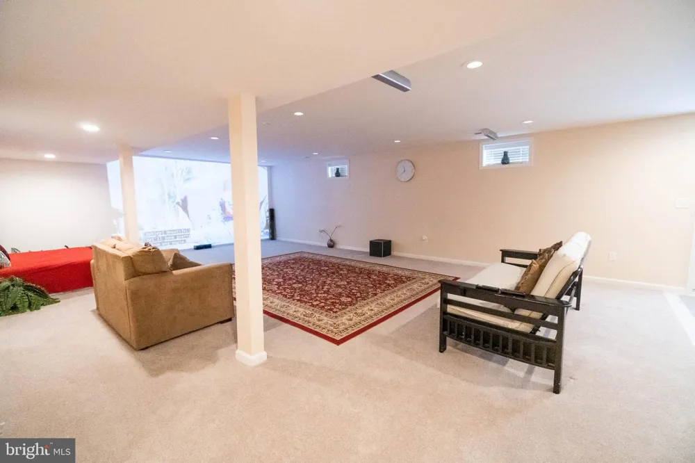 21934 BLACKHEATH WAY Ashburn, VA 20148