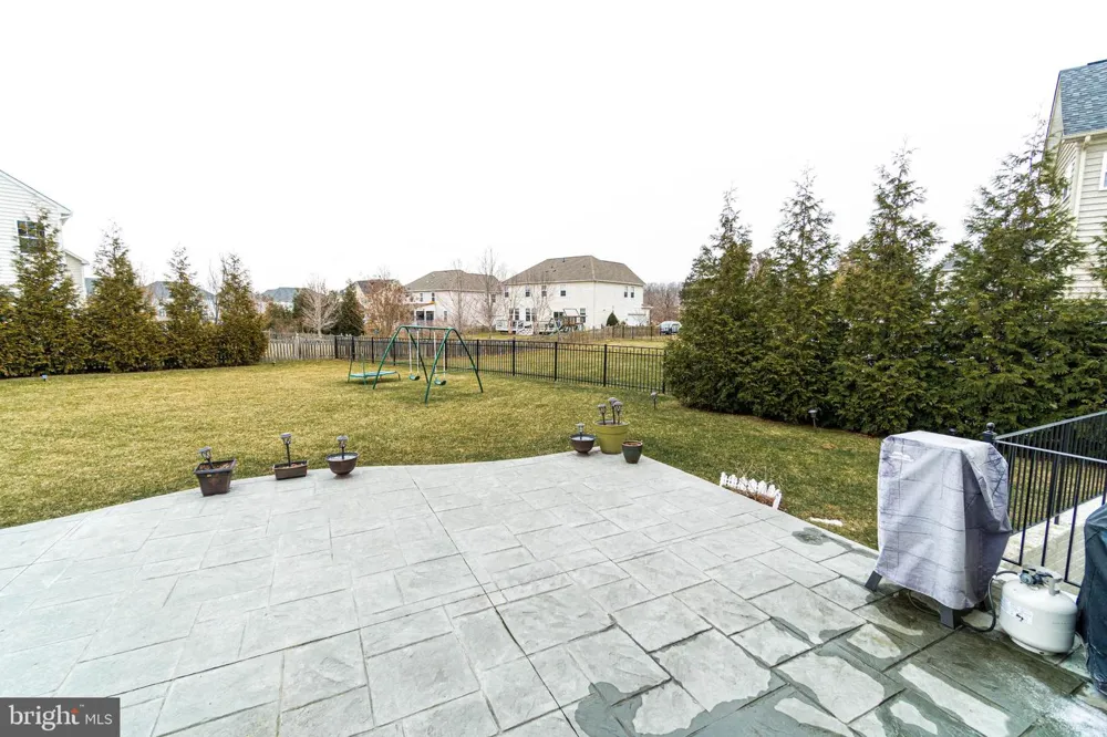 21934 BLACKHEATH WAY Ashburn, VA 20148