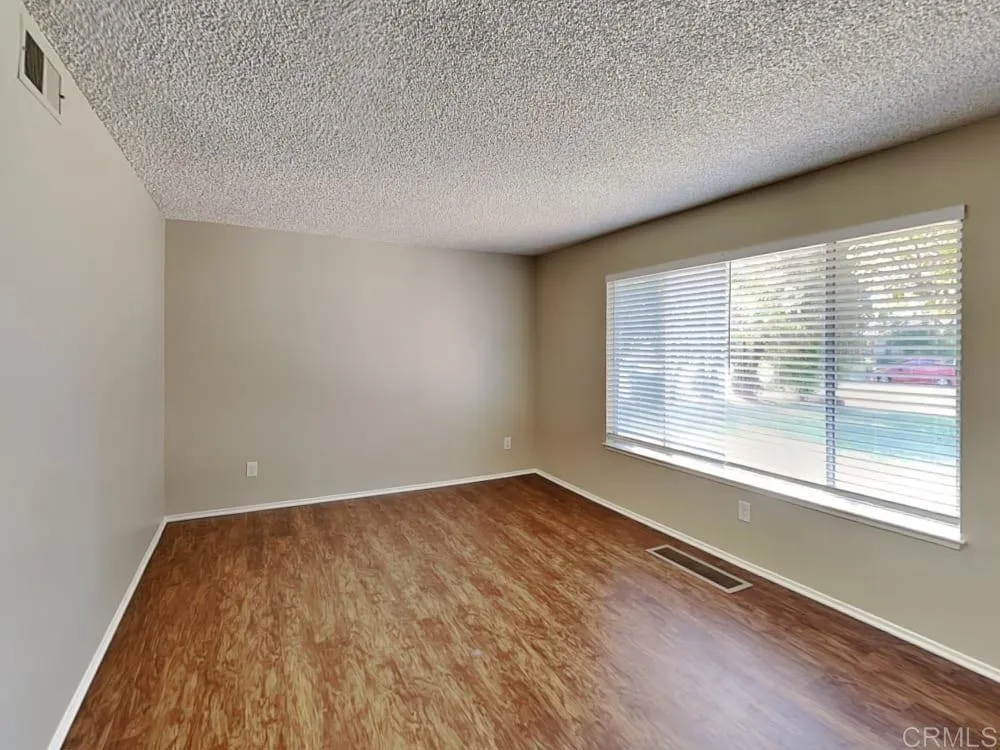 2453 Aramon Dr, Rancho Cordova, CA 95670